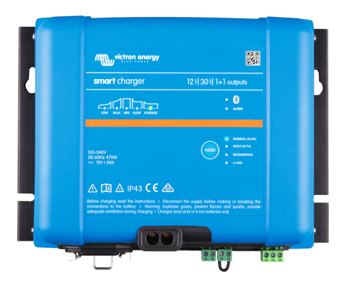 Smart IP43 12/30 (1+1) acculader