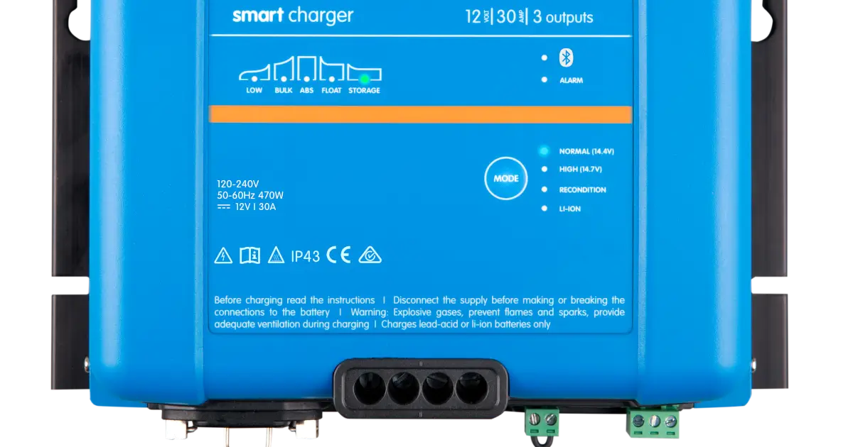 Victron Energy Smart IP43 12/30 (3) acculader