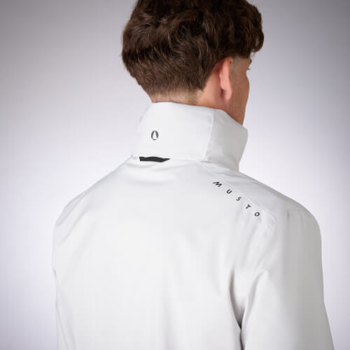 Musto Evolution 84218 Waterproof Crew Jacket platinum